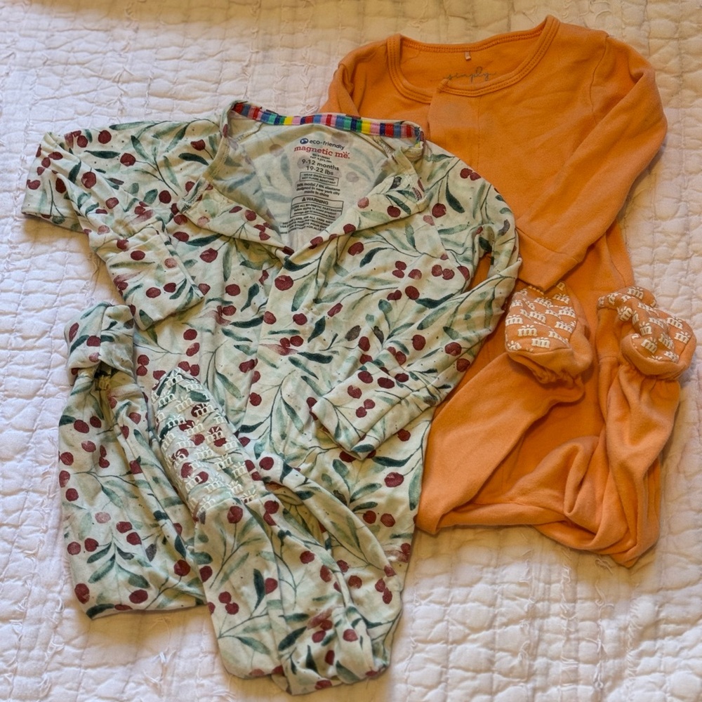 🍒TWO Magnetic Me Sleepers